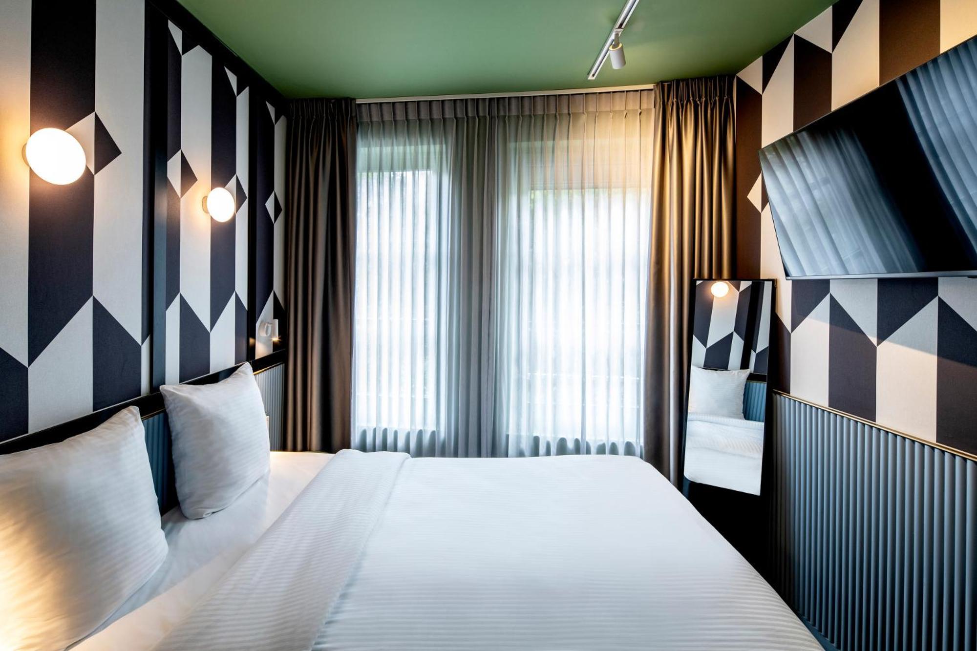 Tourist Inn Hotel أمستردام المظهر الخارجي الصورة