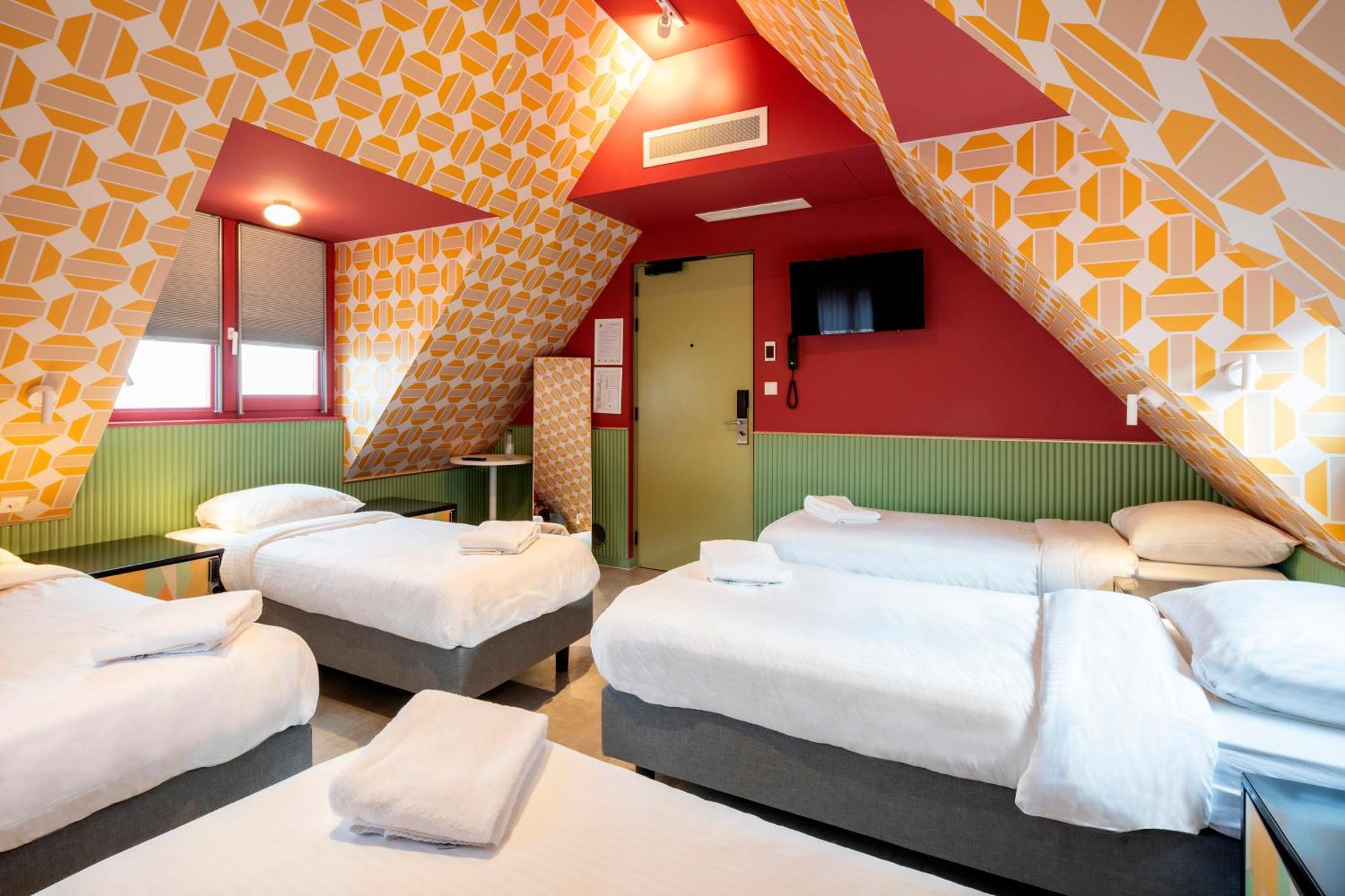 Tourist Inn Hotel أمستردام المظهر الخارجي الصورة