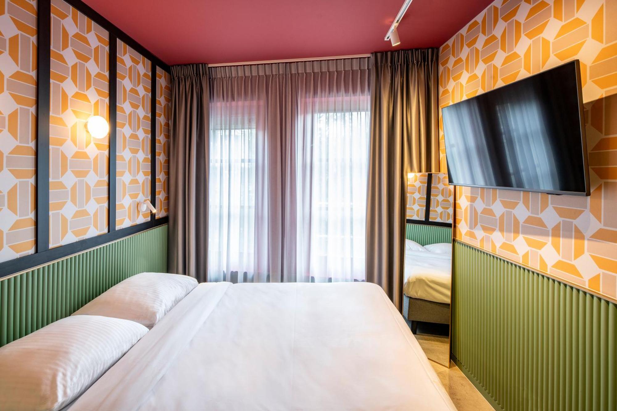 Tourist Inn Hotel أمستردام المظهر الخارجي الصورة